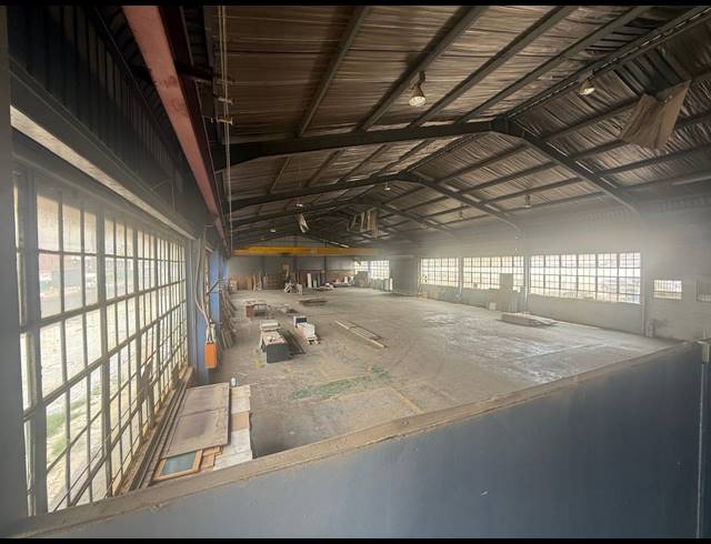 1,300M² WAREHOUSE TO LET IN ALRODE